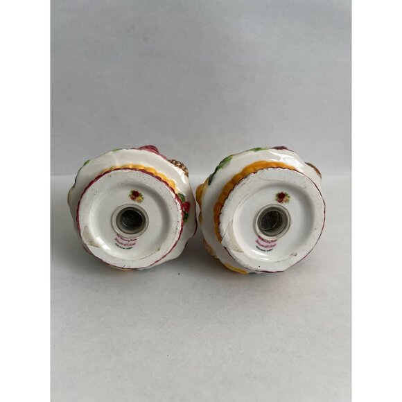 Hand-Painted Ceramic Christmas Tree Salt & Pepper Shakers With Floral Design & G - Picture 3 of 4